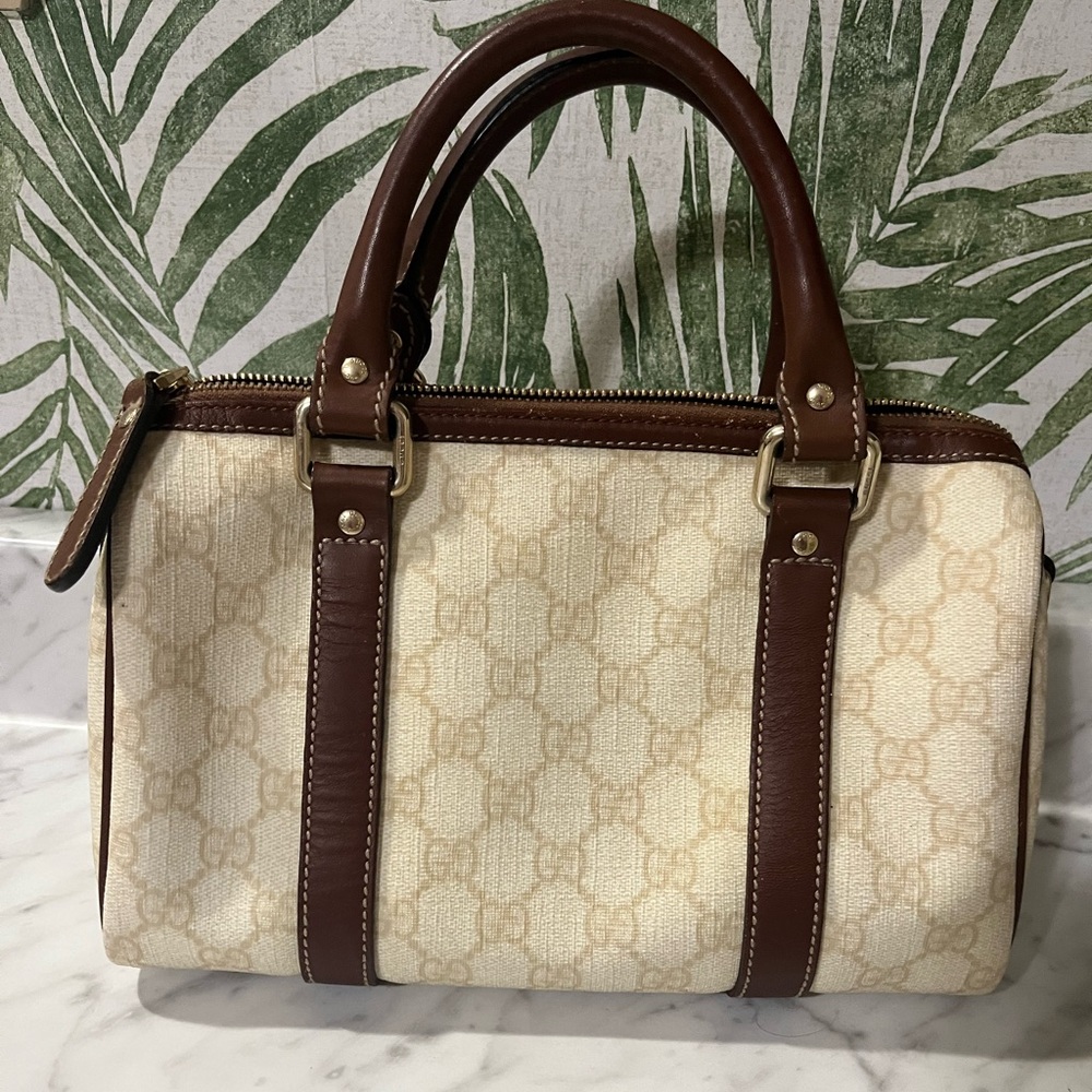 Gucci GG Supreme Small Handbag - Picture 2 of 11